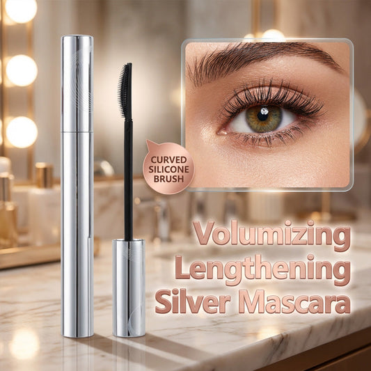 Waterproof mascara die de hele dag haar haar verlengt